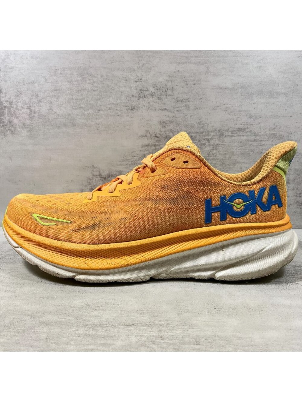 Hoka One One Clifton 9 Running Shoes - Men's Size 13 D - Orange
